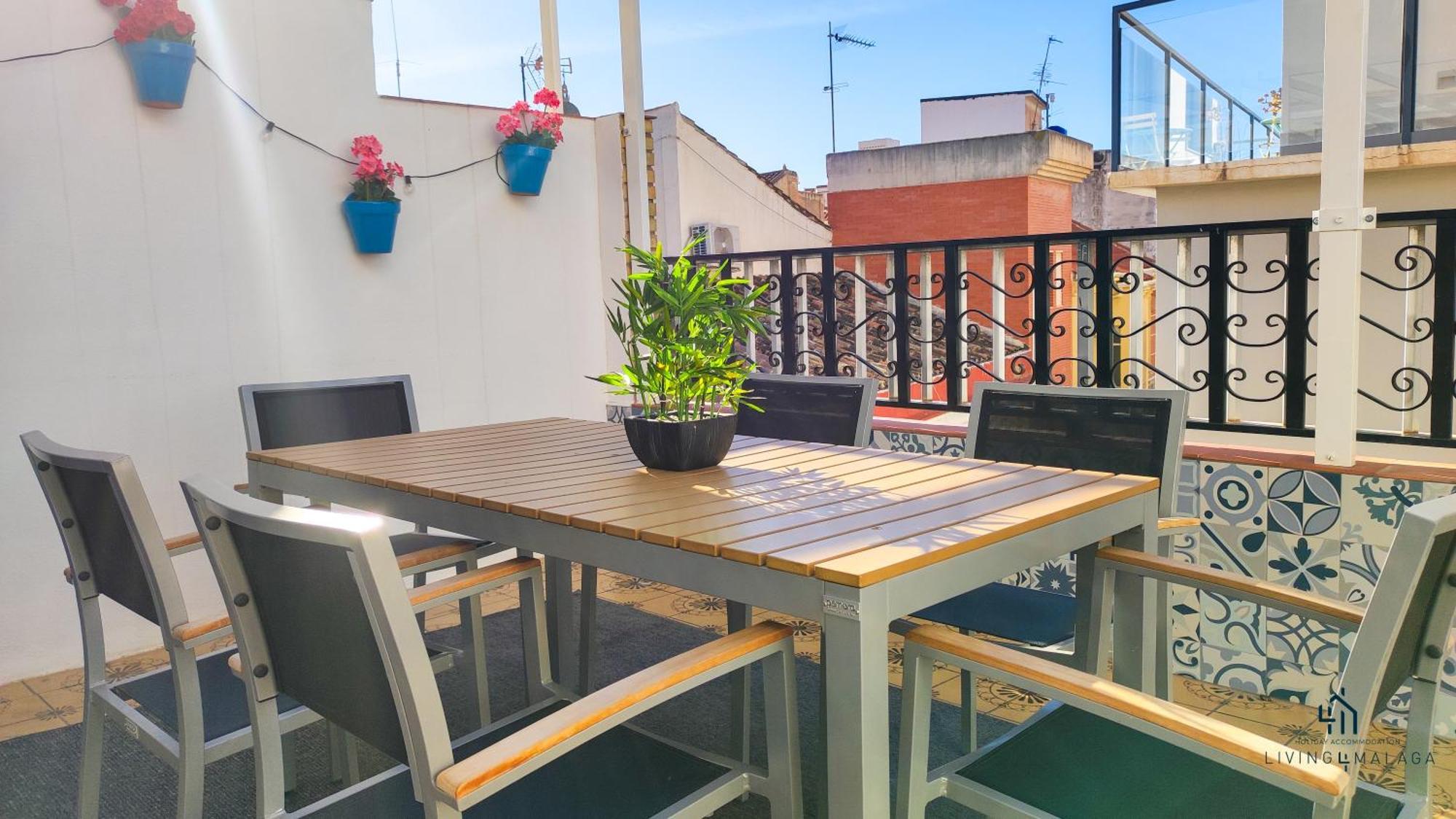 Апартаменты Living4Malaga Sun&Terrace Penthouse Экстерьер фото