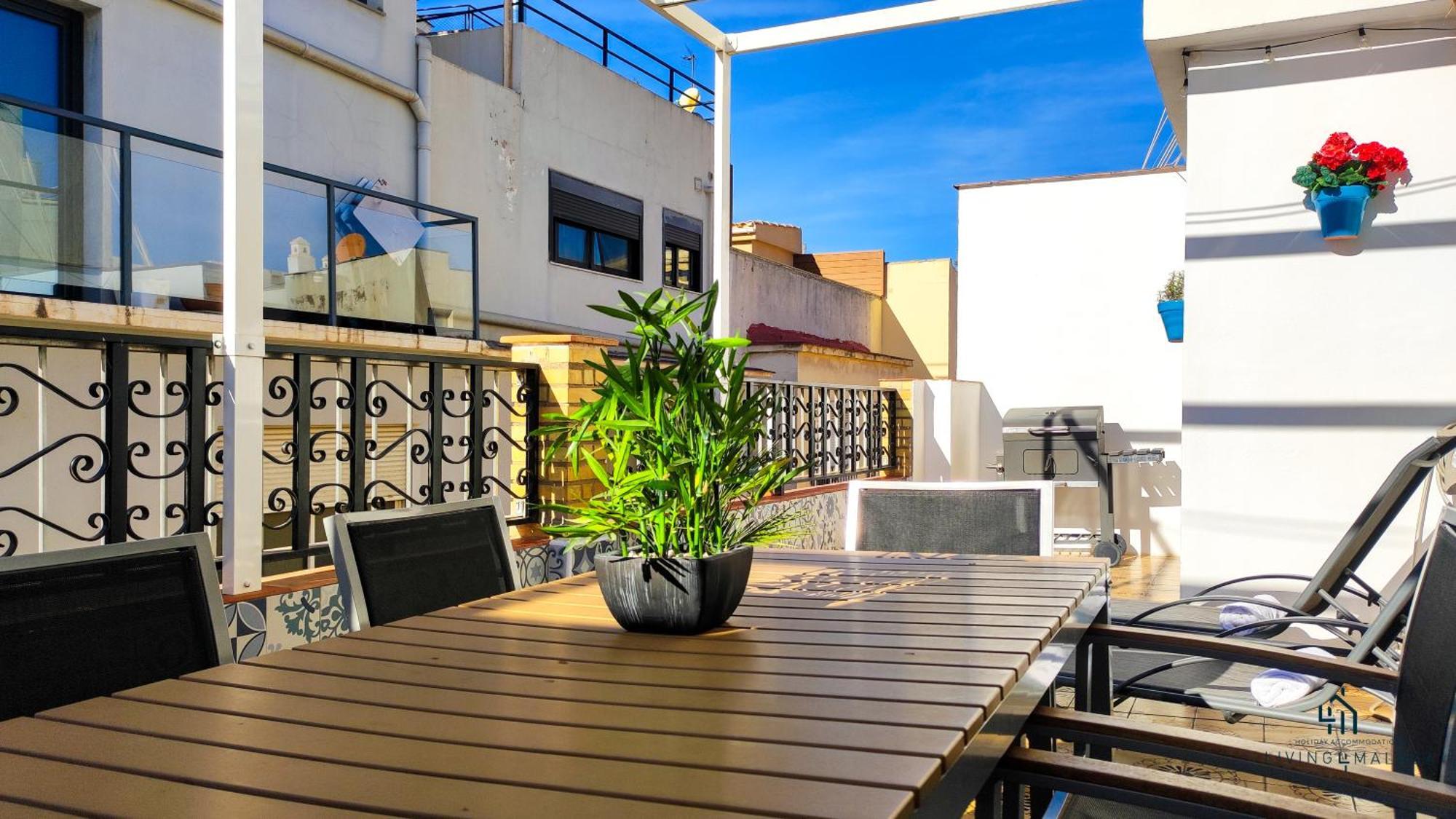 Апартаменты Living4Malaga Sun&Terrace Penthouse Экстерьер фото